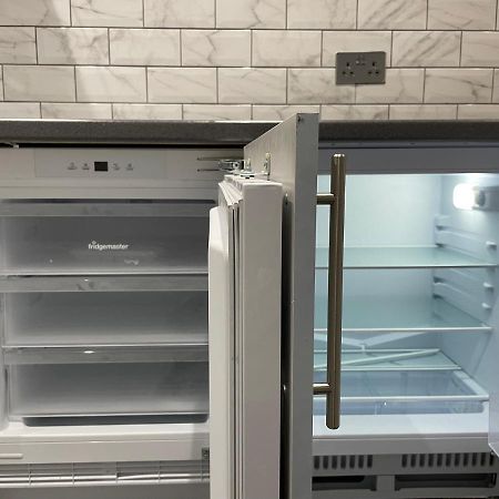 Large 1 Bedroom Flat With Private Parking Плімут Екстер'єр фото